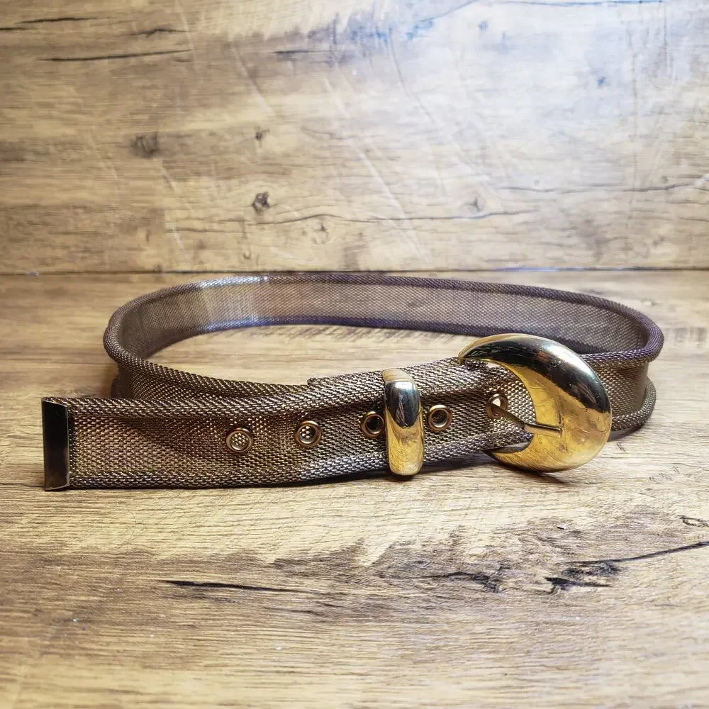 VTG Swallow Gold mesh rolled edge belt size 32 in womens